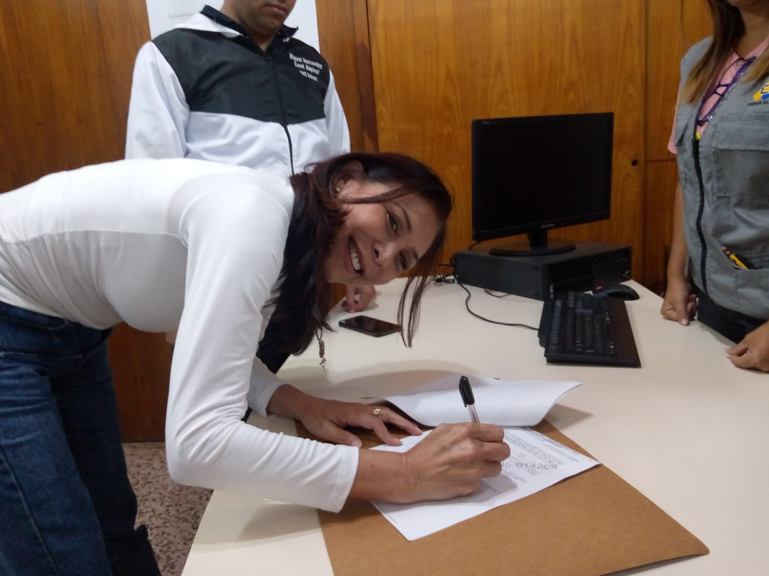 Lyl María "La China" Lee formalizó su candidatura a la gobernación del estado Bolívar