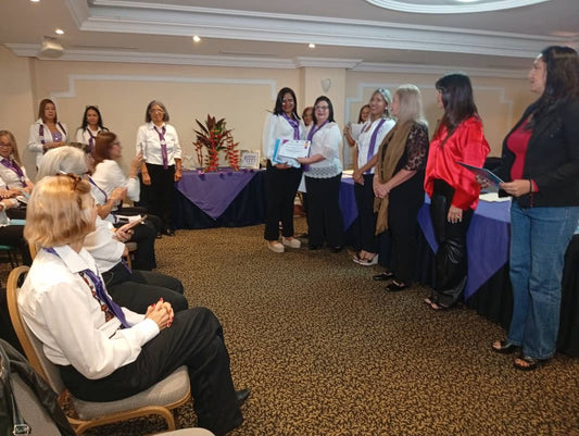 Egresó primer diplomado de cuidadores de pacientes con Alzheimer